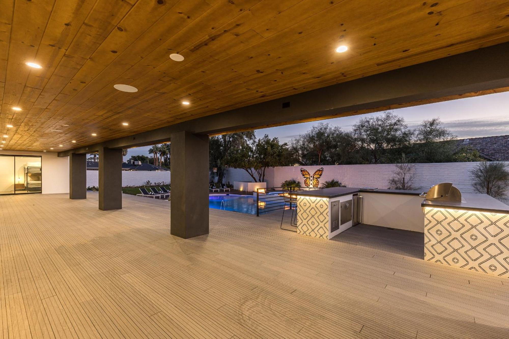 Luxury Micro-Resort, Theater, Sauna, Heated Pool Феникс Экстерьер фото
