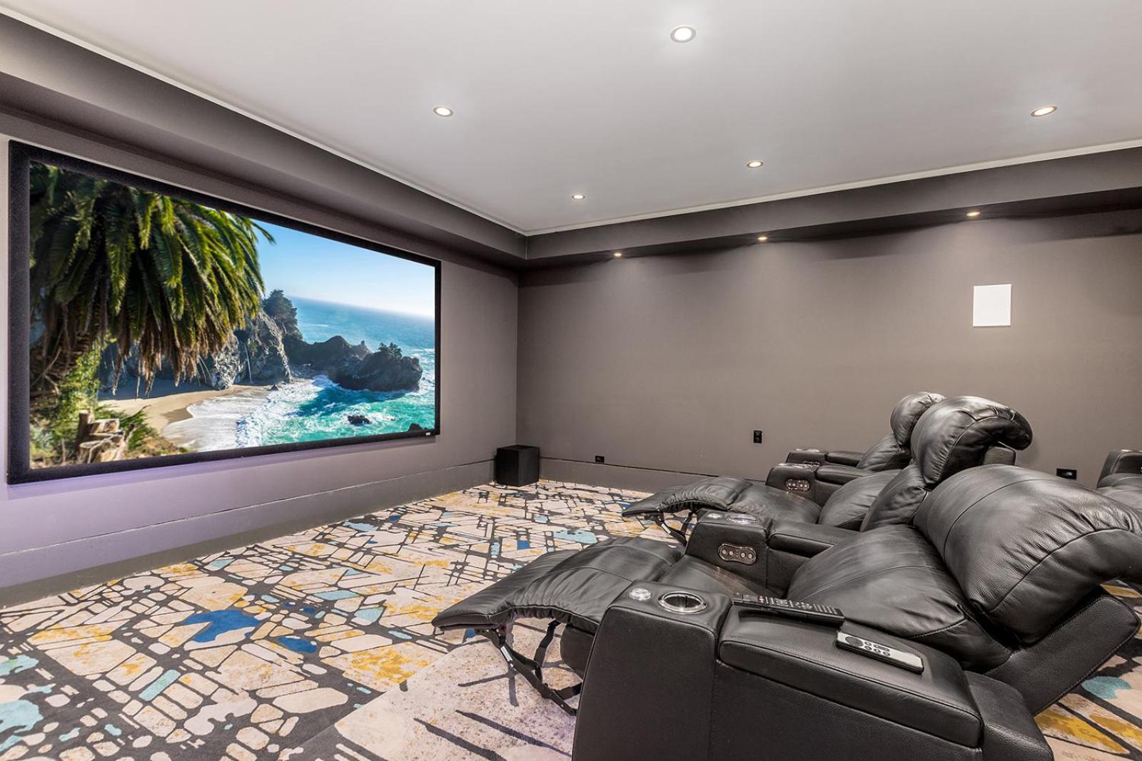 Luxury Micro-Resort, Theater, Sauna, Heated Pool Феникс Экстерьер фото